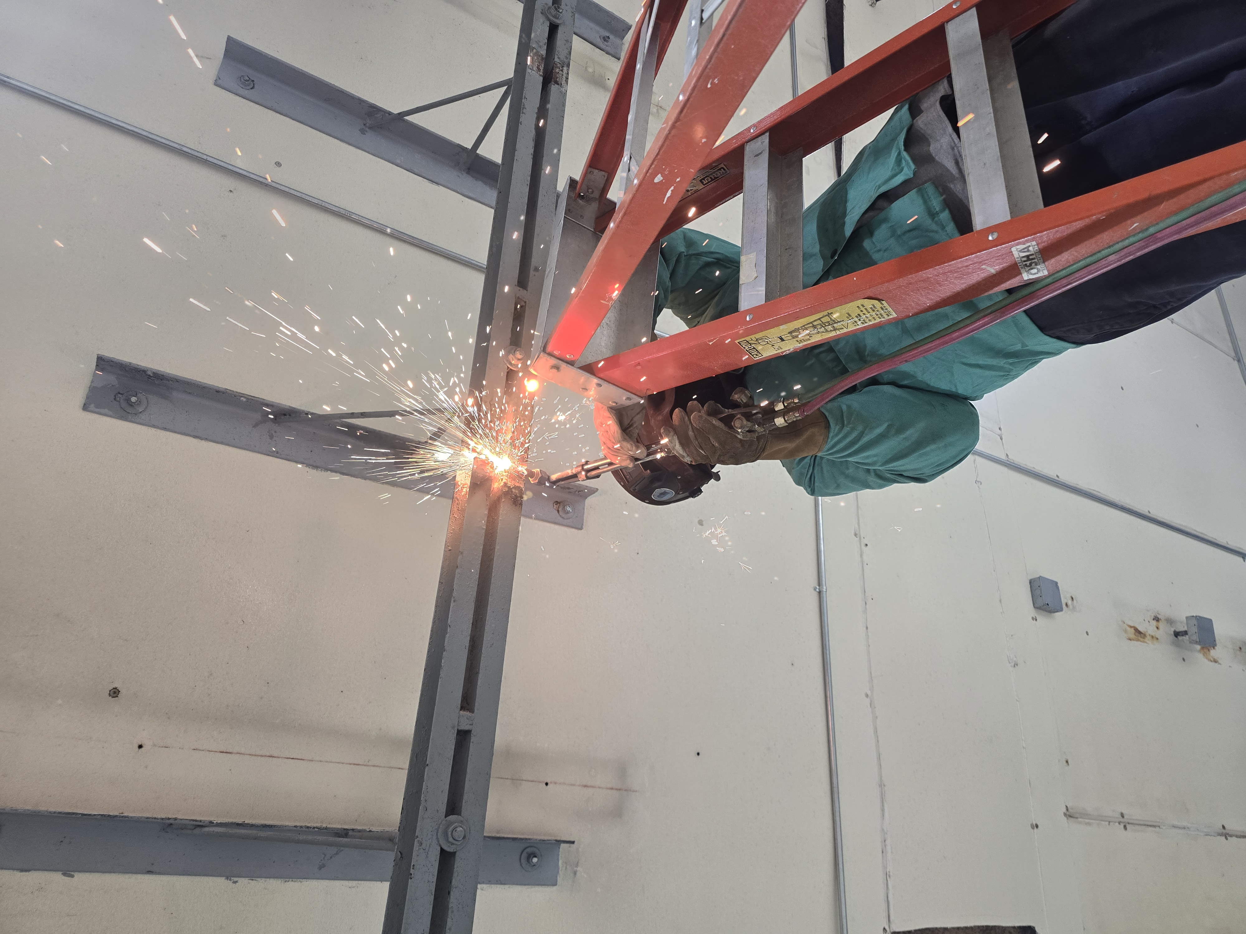 Structural teardown site